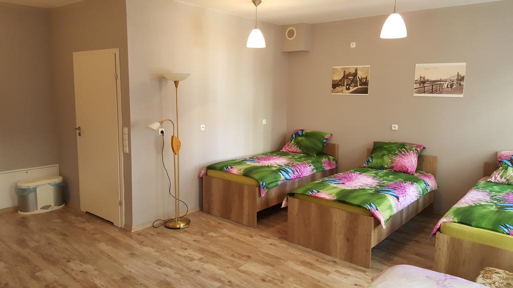 Wroclov Hostel Wrocław Buitenkant foto