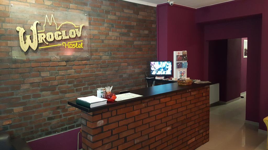 Wroclov Hostel Wrocław Buitenkant foto
