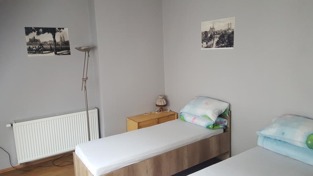 Wroclov Hostel Wrocław Buitenkant foto